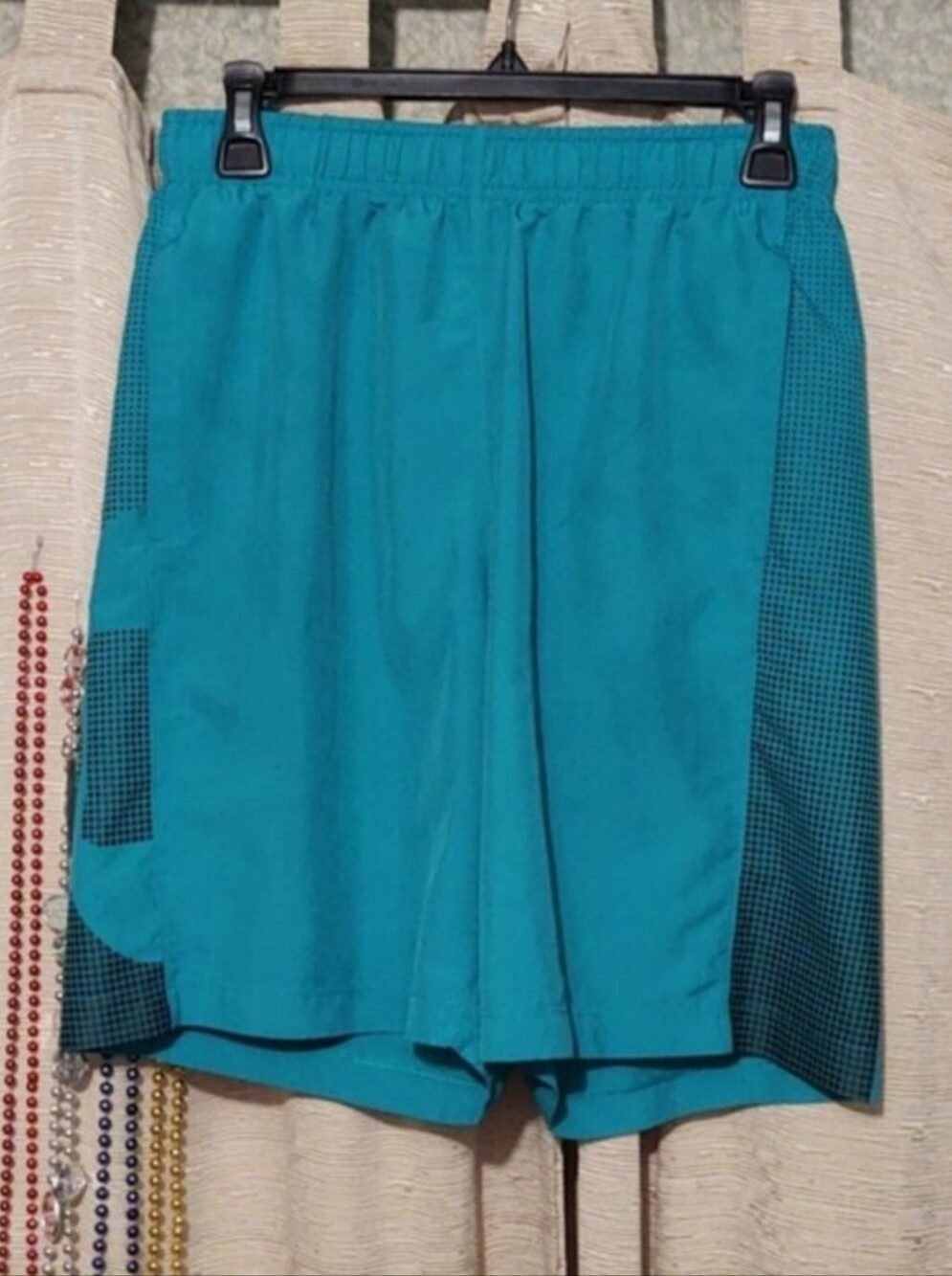 Under Armour Heat Gear Loose Shorts Small Teal